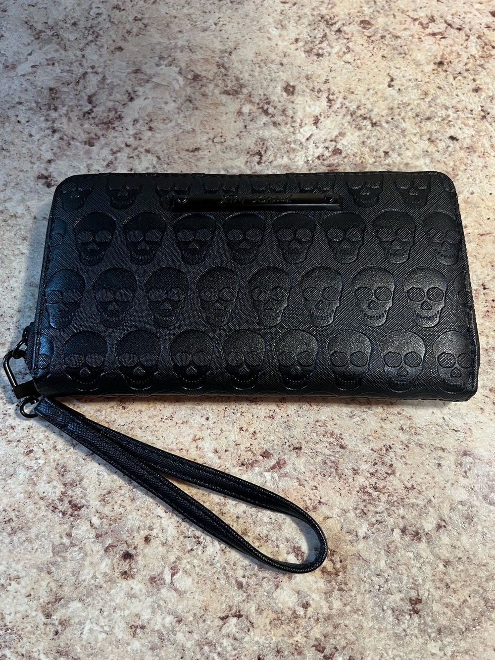 BETSEY JOHNSON Skull Embossed Large Zip-around Wallet EUC